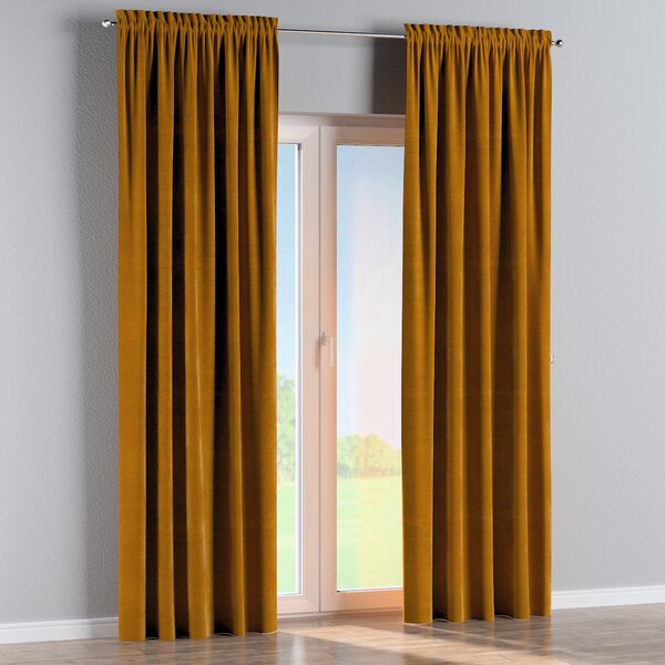 Slot and frill curtain