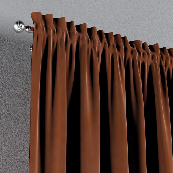 Slot and frill curtain