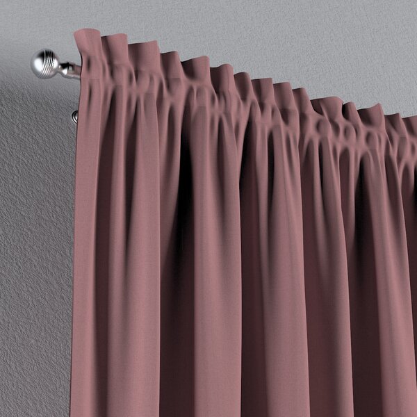 Slot and frill curtain