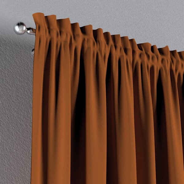 Slot and frill curtain