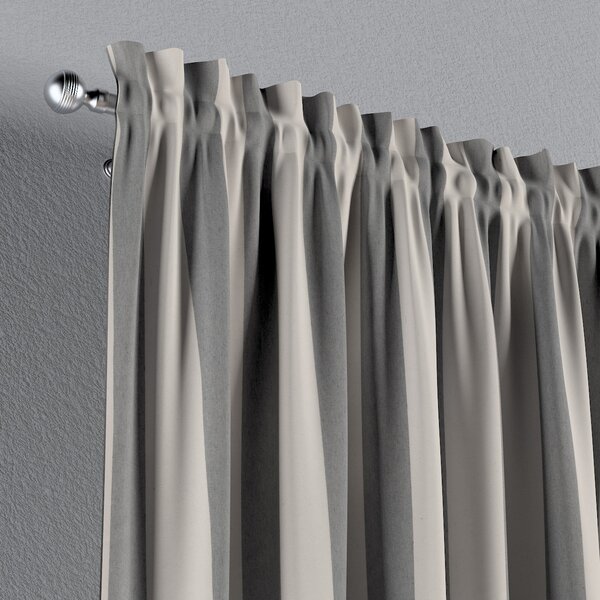 Slot and frill curtain