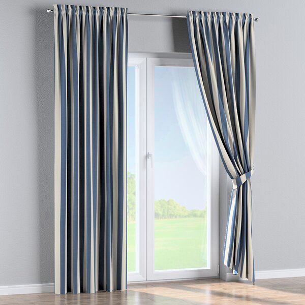 Slot and frill curtain