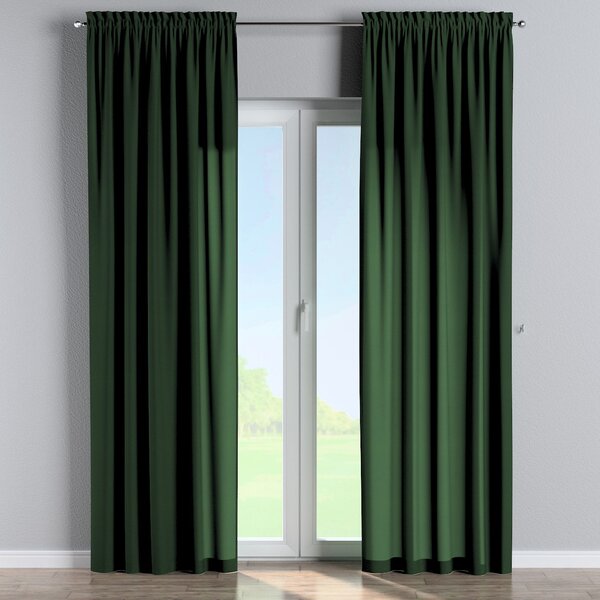 Slot and frill curtain