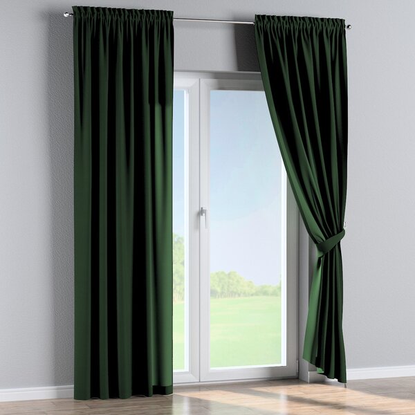 Slot and frill curtain