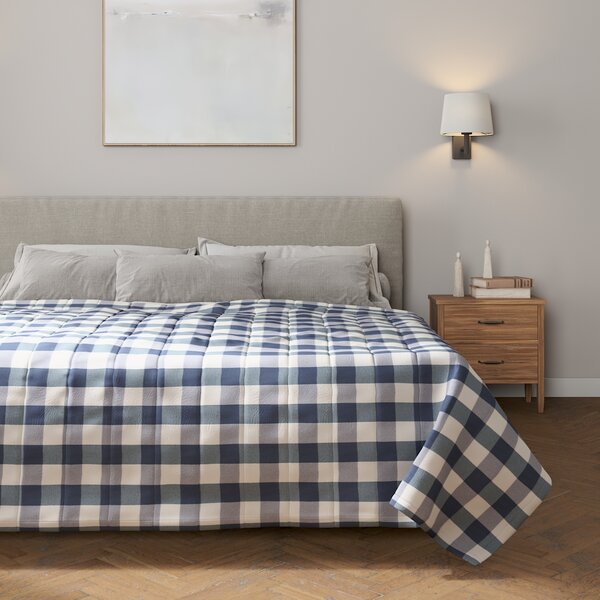 Stripe quilted throw