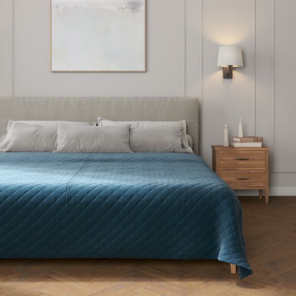 Velvet diamond quilted throw