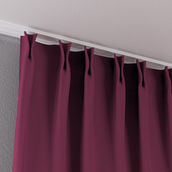 Double pinch pleat curtain