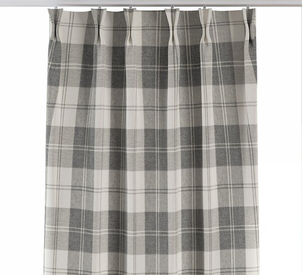 Double pinch pleat curtain