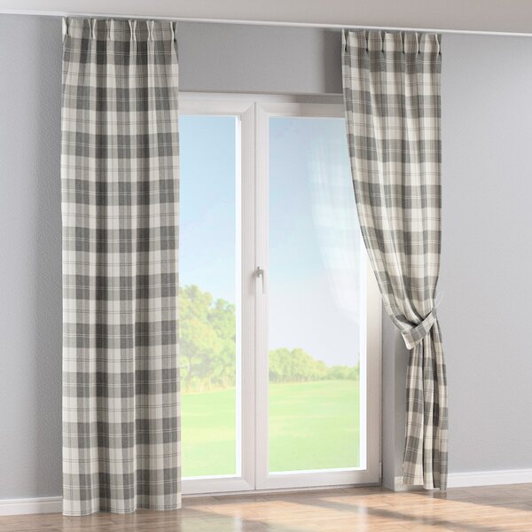 Double pinch pleat curtain