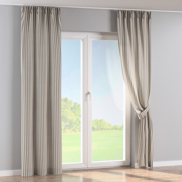 Double pinch pleat curtain