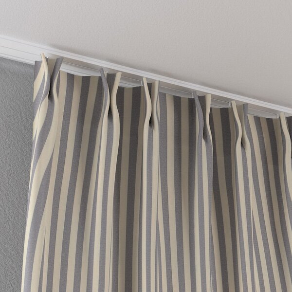 Double pinch pleat curtain