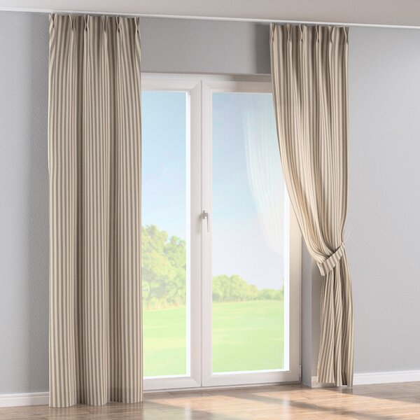 Double pinch pleat curtain