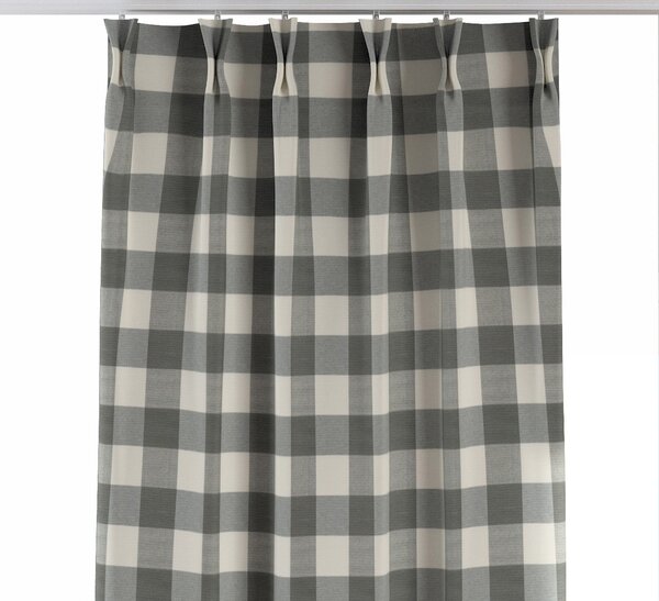 Double pinch pleat curtain