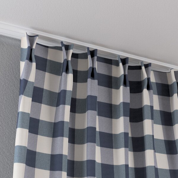 Double pinch pleat curtain