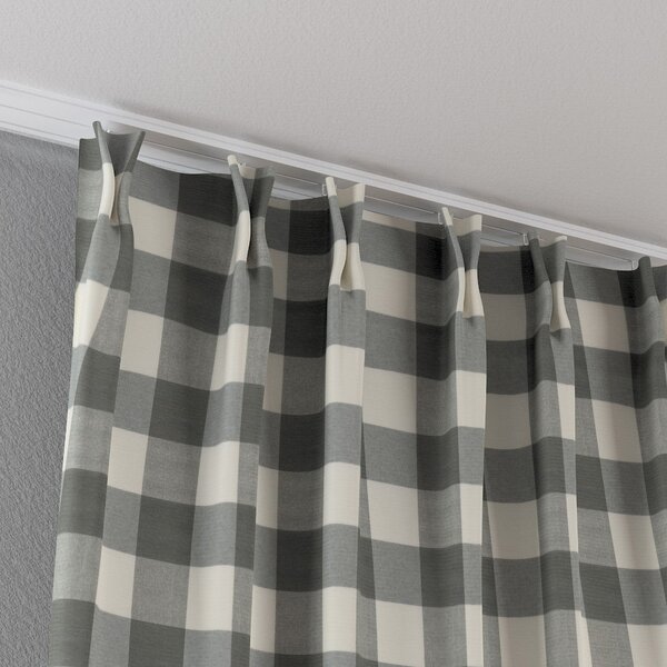 Double pinch pleat curtain