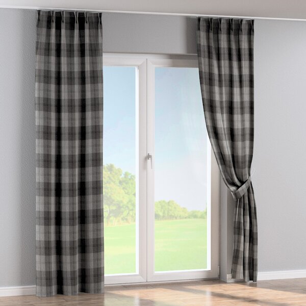 Double pinch pleat curtain