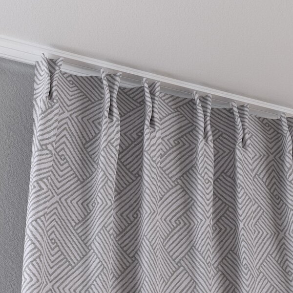 Double pinch pleat curtain