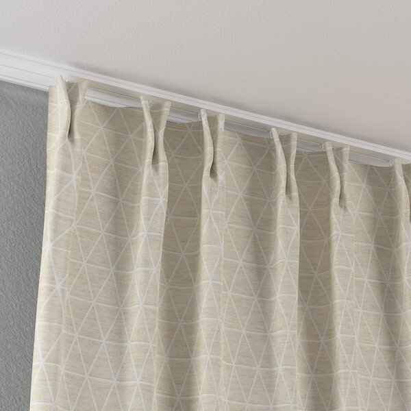 Double pinch pleat curtain