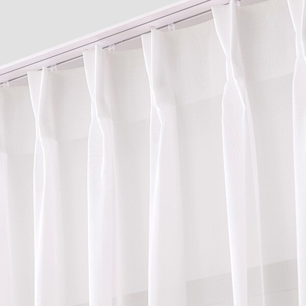 Net curtain with double pinch pleat