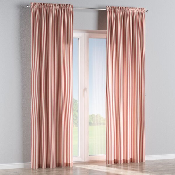 Slot and frill curtain