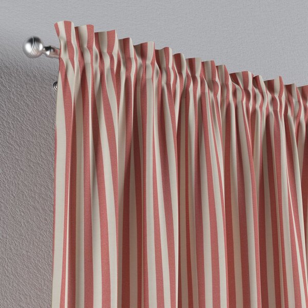 Slot and frill curtain