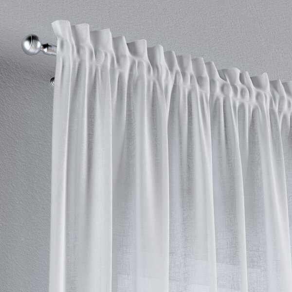 Slot and frill curtains