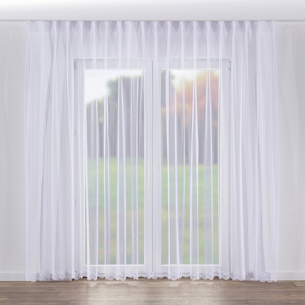 Net curtain with double pinch pleat