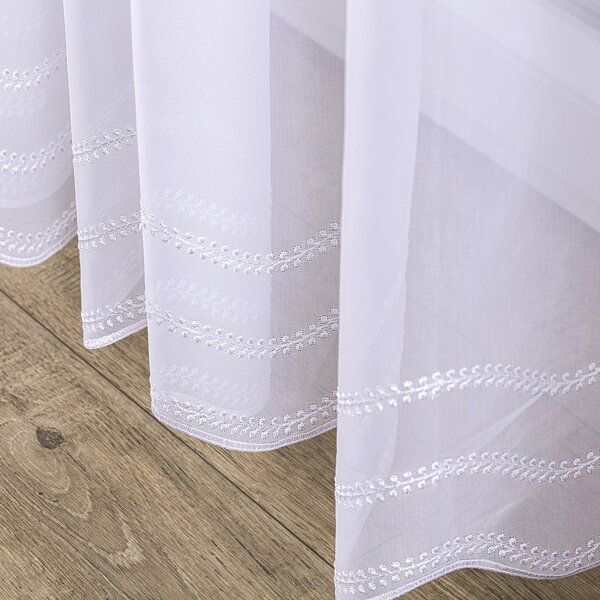 Pencil pleat voile/net curtain