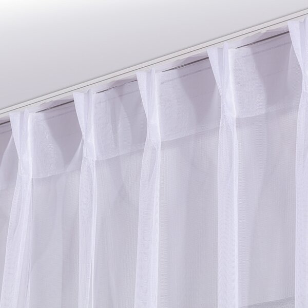 Net curtain with double pinch pleat