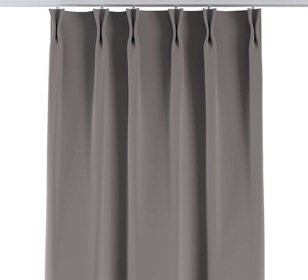 Pinch pleat curtain