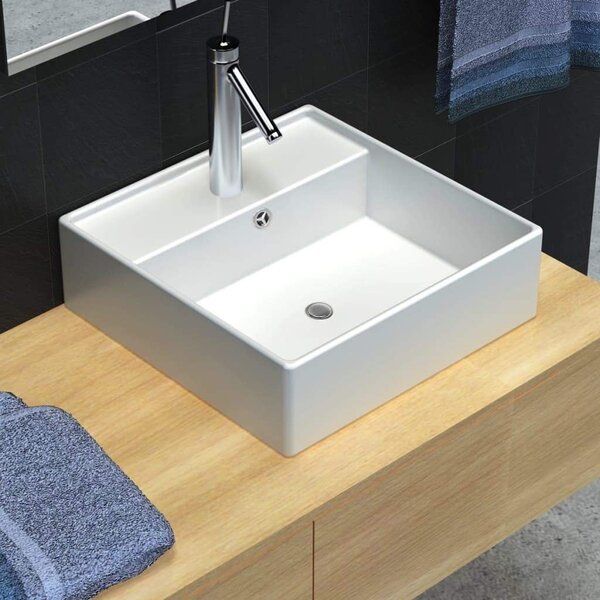 Ceramic Basin with Overflow and Faucet Hole