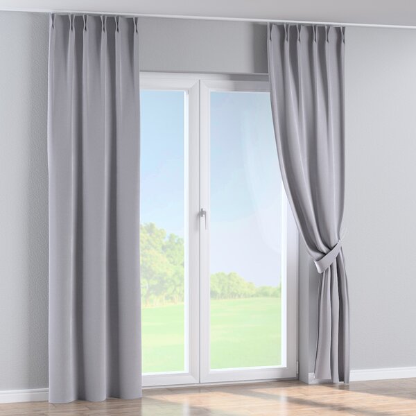 Double pinch pleat curtain