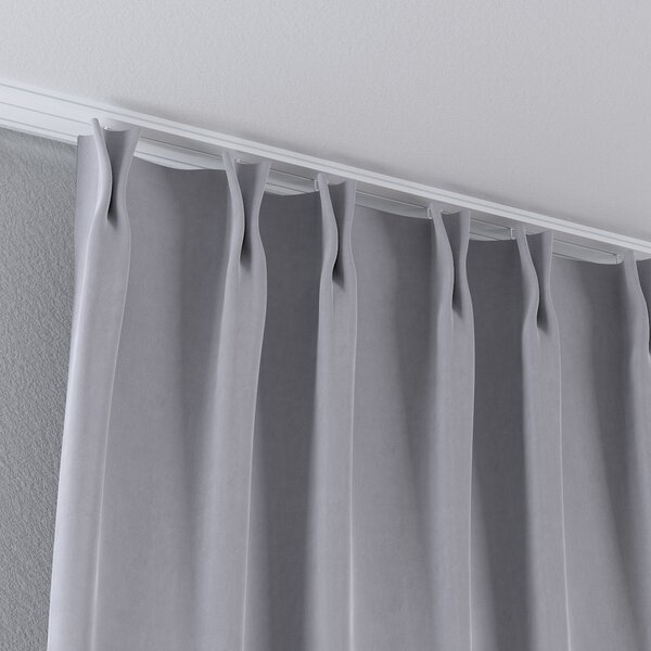 Double pinch pleat curtain