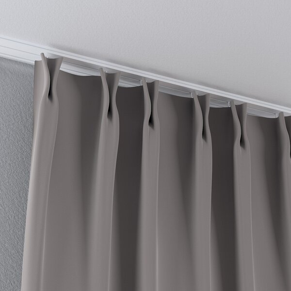 Double pinch pleat curtain