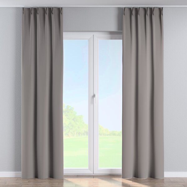 Double pinch pleat curtain