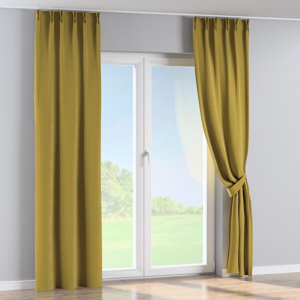 Double pinch pleat curtain