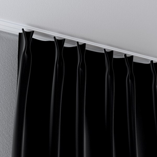Double pinch pleat curtain