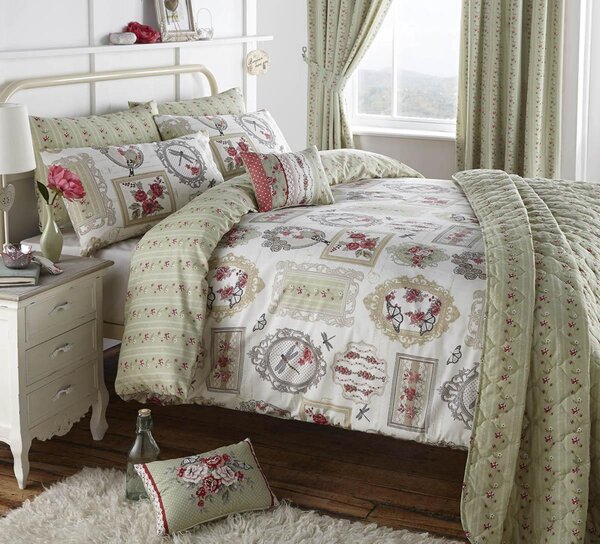 Pretty As A Picture Duvet Set In Green