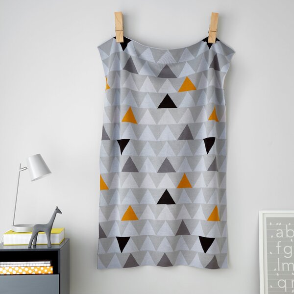 Elements Triangle Knitted Blanket Light Grey