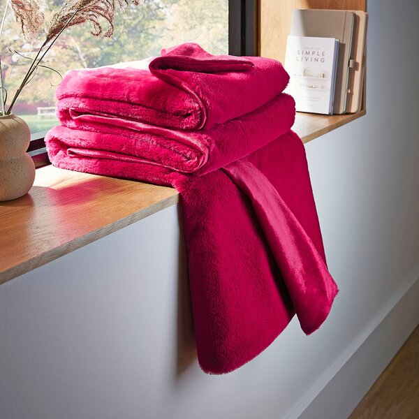 Dunelm Fuchsia Pink Lenon Plush Throw 130cm x 170cm Fuchsia