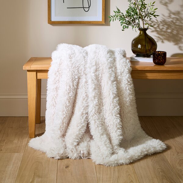 Furry Throw 130x180cm White