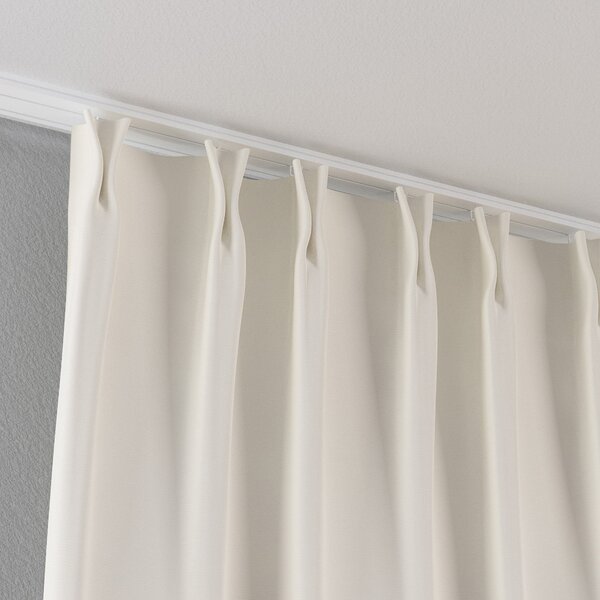 Double pinch pleat curtain