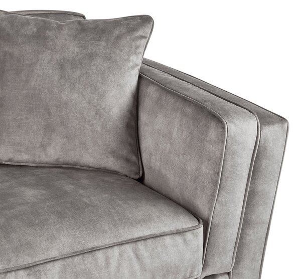 Arabella Snuggle Chair