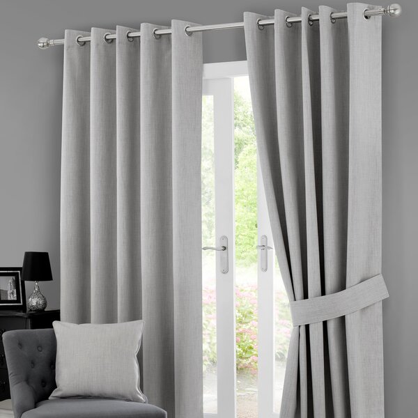 Solar Blackout Eyelet Curtains