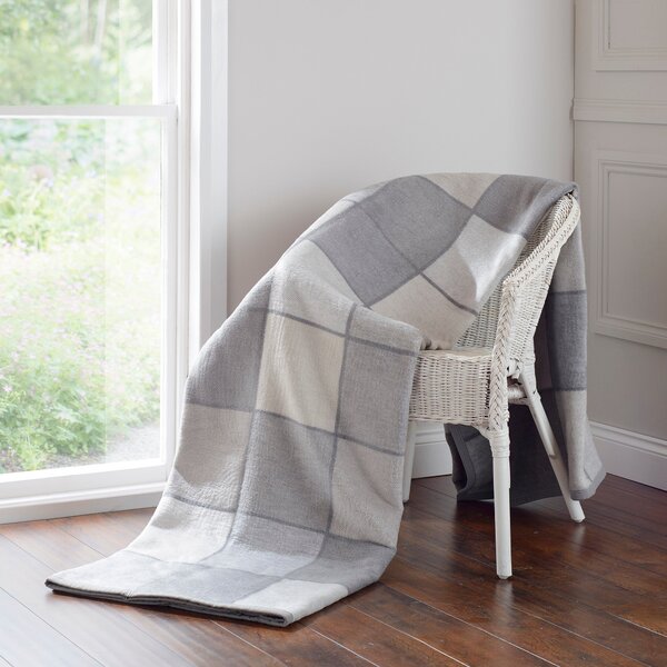 Super Soft Large Check Grey Blanket