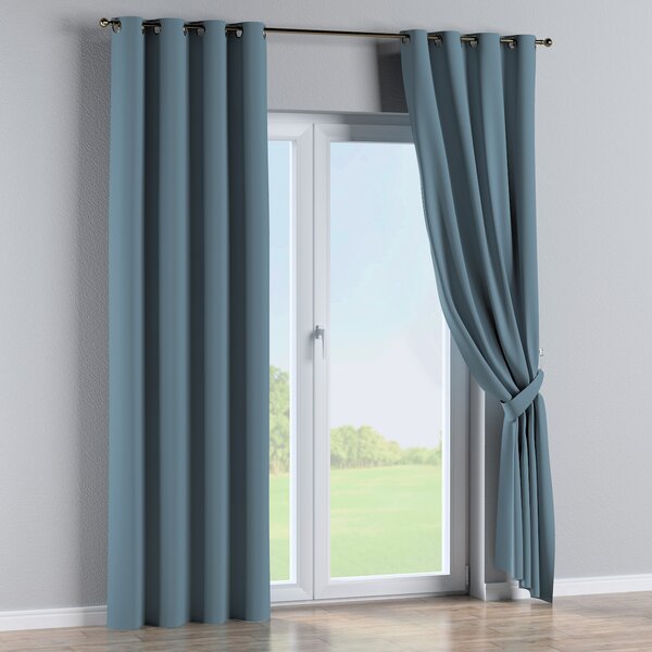 Eyelet curtains