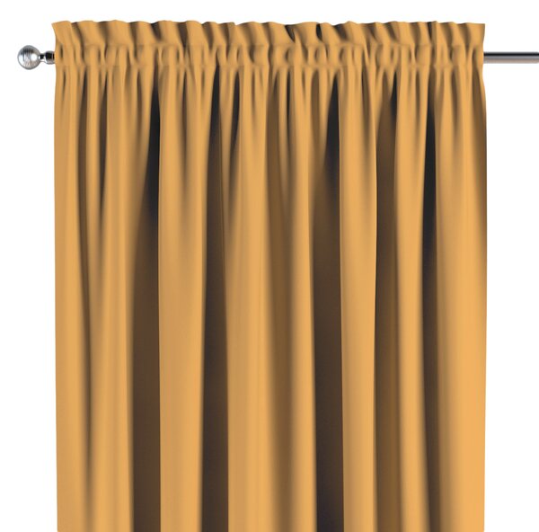 Slot and frill curtains