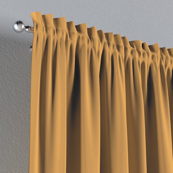 Slot and frill curtains