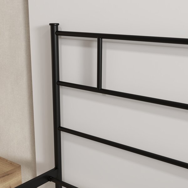 HOMCOM King Size Metal Bed Frame, Solid Bedstead with Headboard, Footboard, Metal Slat Support, Underbed Storage, Bedroom Furniture Aosom UK