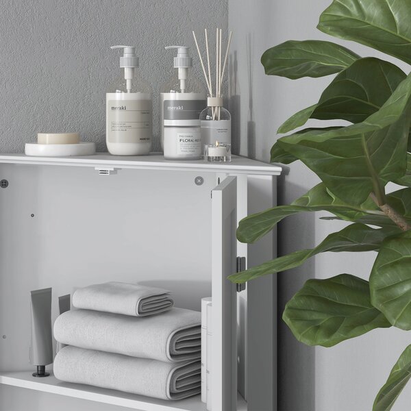 Kleankin Triangle Bathroom Cabinet, Corner Bathroom Storage Unit with Adjustable Shelf and Recessed Door, Free Standing, White Aosom UK